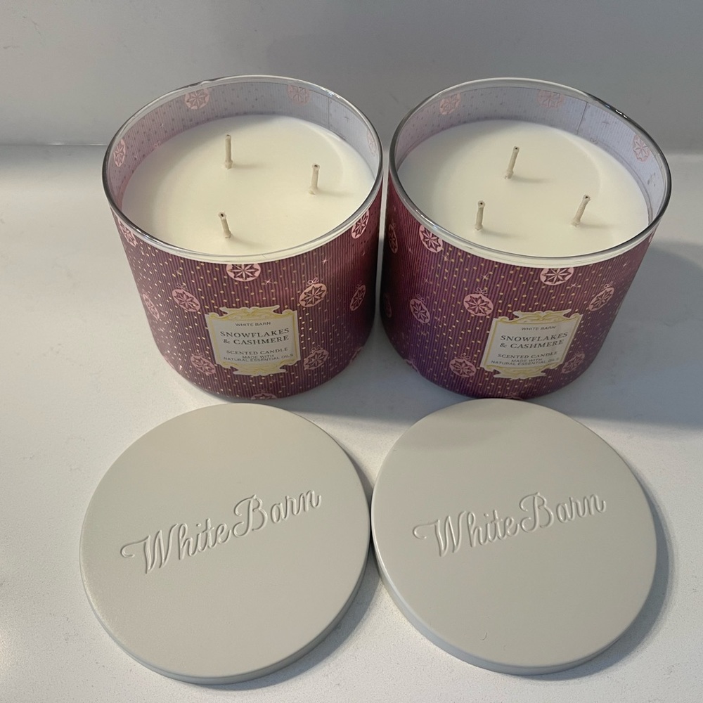 Bath and Body works Snowflakes & Cashmere Candles